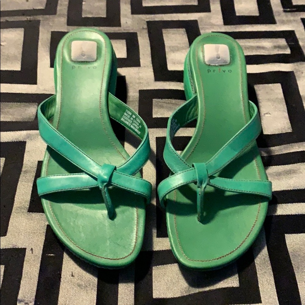 Women’s Privo green crosscross causal sandals